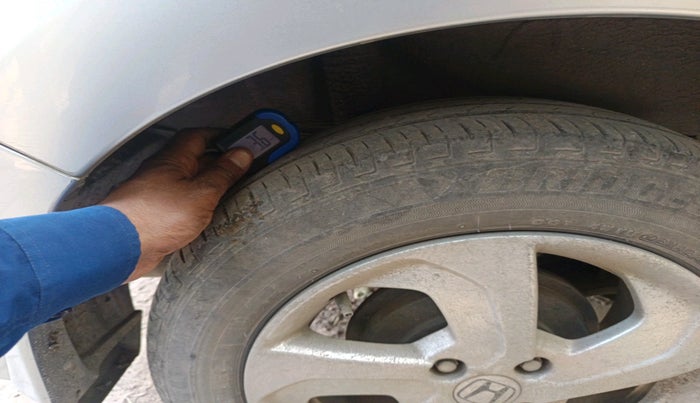 2016 Honda City 1.5L I-VTEC VX CVT, Petrol, Automatic, 1,24,047 km, tyre