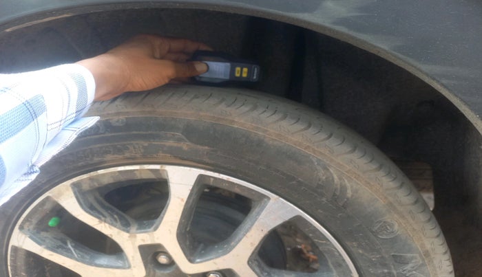 2023 Maruti XL6 ZETA CNG, CNG, Manual, 1,11,150 km, tyre