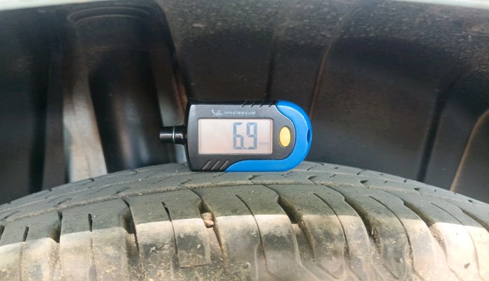 2025 Maruti Ertiga VXI SHVS, Petrol, Manual, 5,190 km, tyre