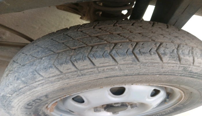 2013 Maruti Eeco 5 STR WITH A/C+HTR, Petrol, Manual, 22,221 km, tyre