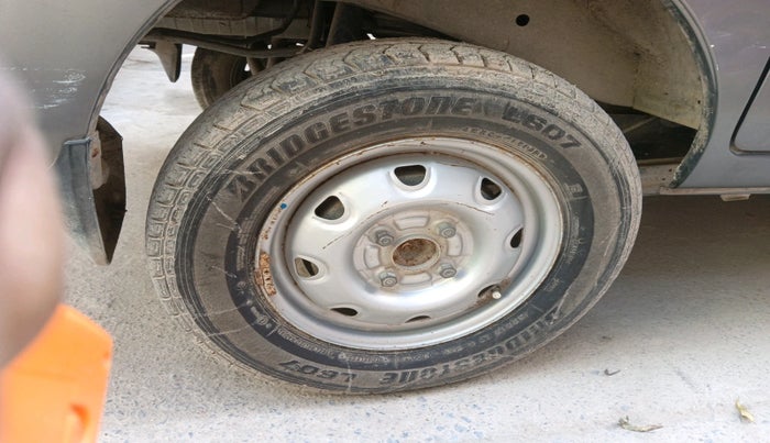 2013 Maruti Eeco 5 STR WITH A/C+HTR, Petrol, Manual, 22,221 km, tyre