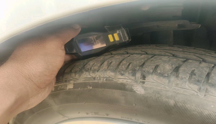 2022 Tata Tiago XT PETROL, Petrol, Manual, 29,797 km, tyre