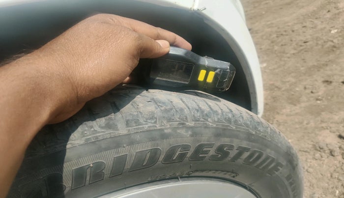 2022 Tata Tiago XT PETROL, Petrol, Manual, 29,797 km, tyre