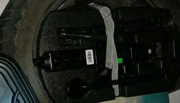 2022 Skoda SLAVIA STYLE 1.0L TSI MT, Petrol, Manual, 68,665 km, tyre