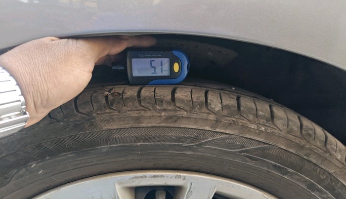 2013 Hyundai i20 MAGNA 1.2, Petrol, Manual, 53,513 km, tyre