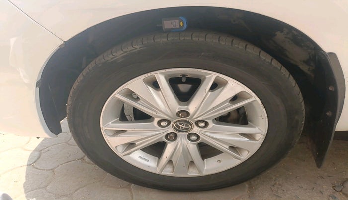 2020 Toyota Innova Crysta 2.4 ZX AT 7 STR, Diesel, Automatic, 1,61,640 km, tyre