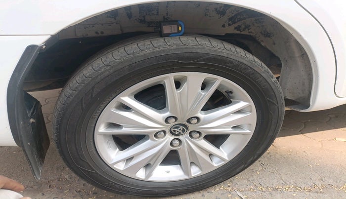 2020 Toyota Innova Crysta 2.4 ZX AT 7 STR, Diesel, Automatic, 1,61,640 km, tyre