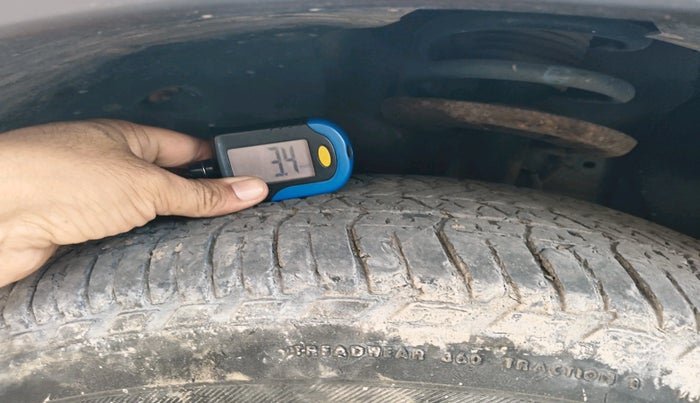 2021 Mahindra XUV500 W9 AT, Diesel, Automatic, 61,228 km, tyre