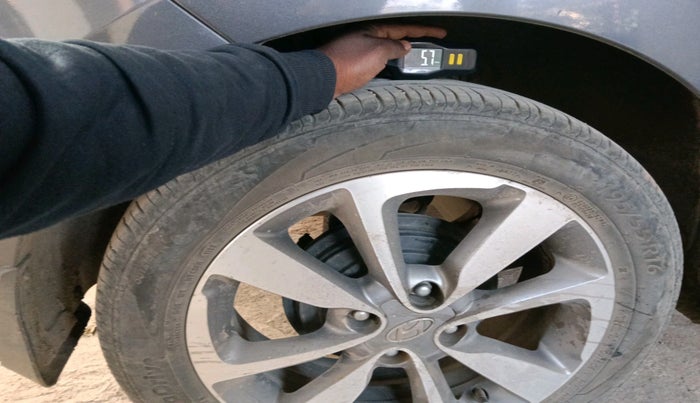 2016 Hyundai Elite i20 ASTA 1.2 (O), Petrol, Manual, 83,203 km, tyre