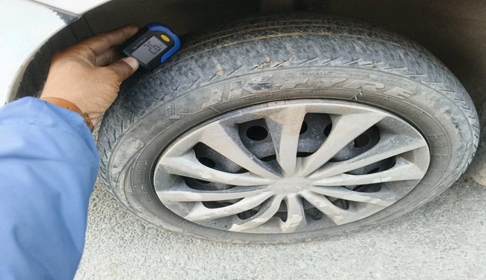 2011 Maruti Wagon R 1.0 VXI, Petrol, Manual, 84,844 km, tyre