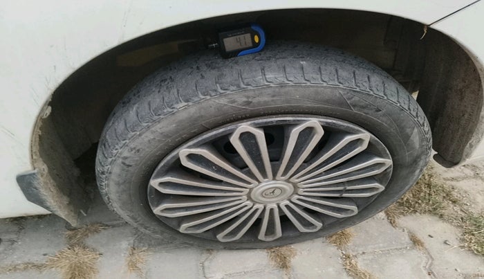 2011 Maruti Wagon R 1.0 VXI, Petrol, Manual, 84,844 km, tyre