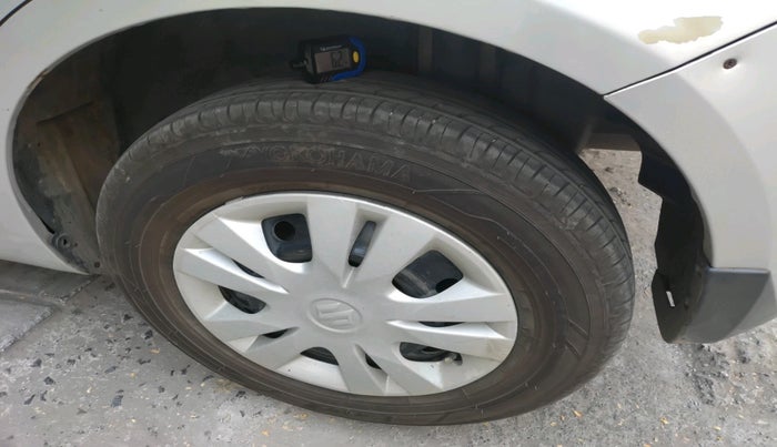 2012 Maruti Swift Dzire VDI, Diesel, Manual, 1,59,009 km, tyre