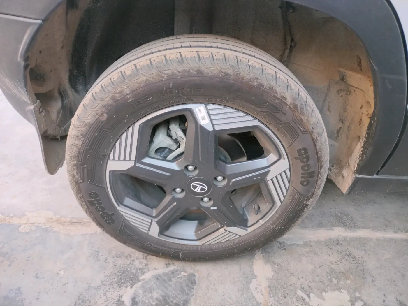 2025 Tata PUNCH EV EMPOWERED PLUS S LONG RANGE 3.3, Electric, Automatic, 6,973 km, tyre