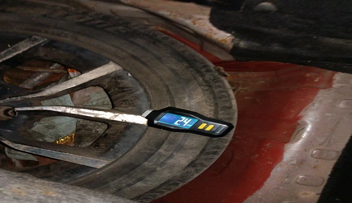 2017 Mahindra KUV 100 NXT K8 D 6 STR, Diesel, Manual, 1,44,177 km, tyre