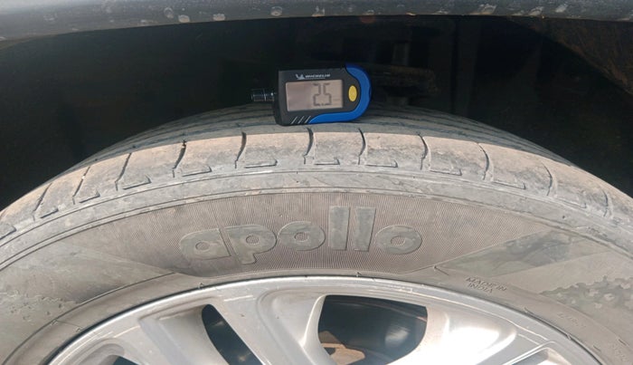 2018 Jeep Compass LIMITED 2.0 DIESEL, Diesel, Manual, 1,15,342 km, tyre