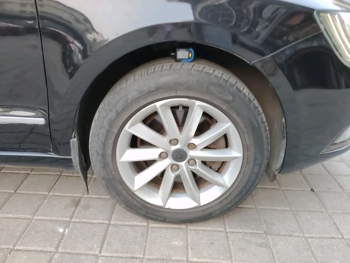 2014 Skoda Superb ELEGANCE 1.8 TSI MT, Petrol, Manual, 48,154 km, tyre