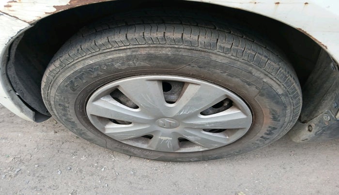 2011 Maruti Swift Dzire VXI, Petrol, Manual, 66,647 km, tyre