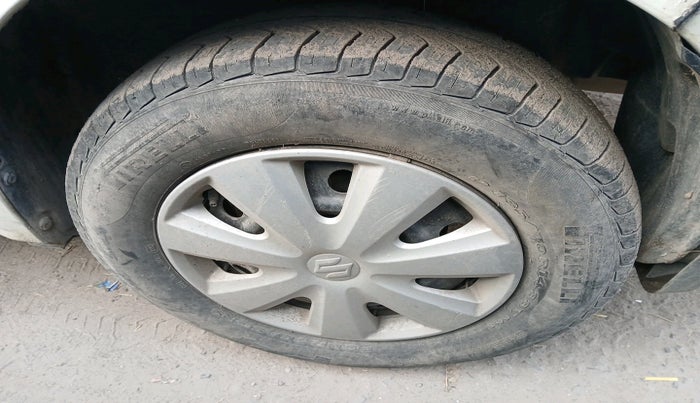 2011 Maruti Swift Dzire VXI, Petrol, Manual, 66,647 km, tyre