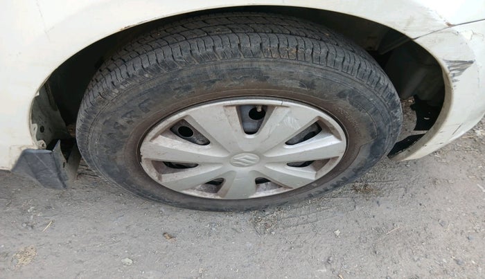 2011 Maruti Swift Dzire VXI, Petrol, Manual, 66,647 km, tyre