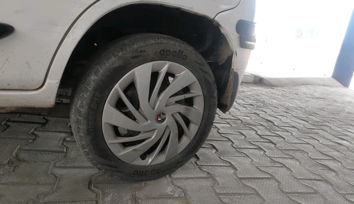 2014 Maruti Alto K10 VXI, Petrol, Manual, 1,05,360 km, tyre