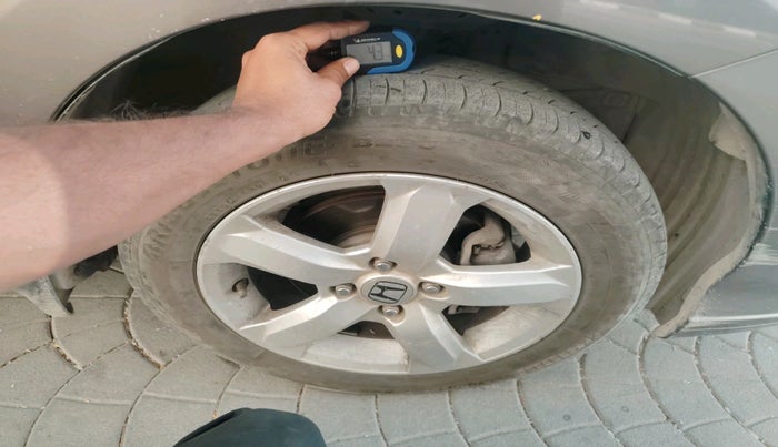 2013 Honda City 1.5L I-VTEC S MT, Petrol, Manual, 1,13,970 km, tyre