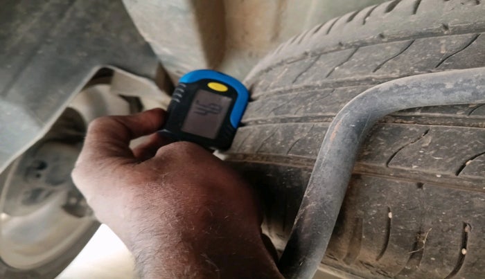 2022 Maruti XL6 ALPHA MT, Petrol, Manual, 79,084 km, tyre