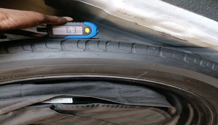 2021 Tata NEXON XZ PLUS SUNROOF DIESEL DUAL TONE, Diesel, Manual, 69,699 km, tyre