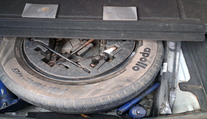 2019 Hyundai Creta E PLUS 1.4 DIESEL, Diesel, Manual, 6,50,000 km, tyre