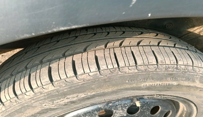 2013 Toyota Etios GD, Diesel, Manual, 2,43,267 km, tyre