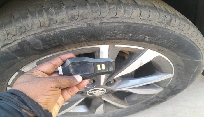 2022 Skoda SLAVIA STYLE 1.5L TSI DSG, Petrol, Automatic, 68,573 km, tyre