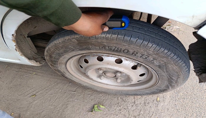 2013 Maruti Wagon R 1.0 LXI, Petrol, Manual, 1,29,080 km, tyre