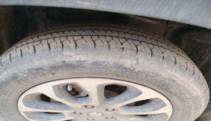 2023 Maruti Grand Vitara ALPHA SMART HYBRID, Petrol, Manual, 13,672 km, tyre