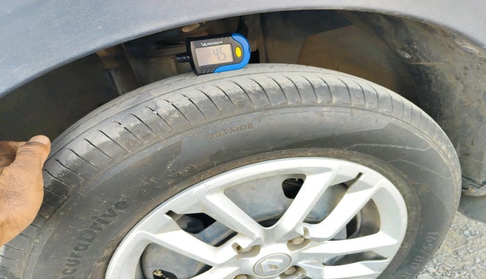 2022 Renault TRIBER RXT, Petrol, Manual, 88,291 km, tyre