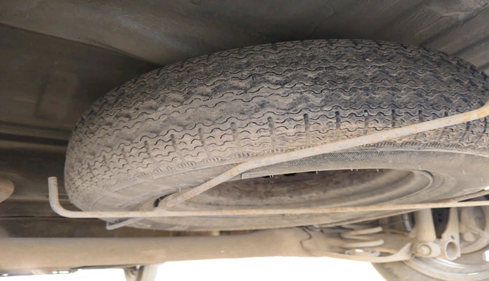 2022 Renault TRIBER RXT, Petrol, Manual, 88,291 km, tyre