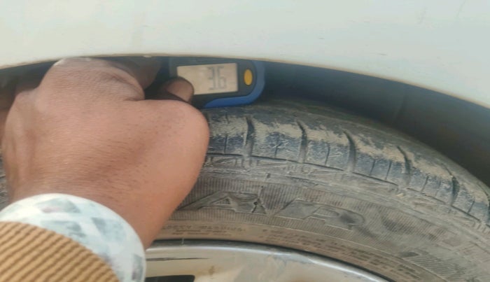 2018 Hyundai Grand i10 SPORTZ 1.2 KAPPA VTVT, Petrol, Manual, 61,273 km, tyre