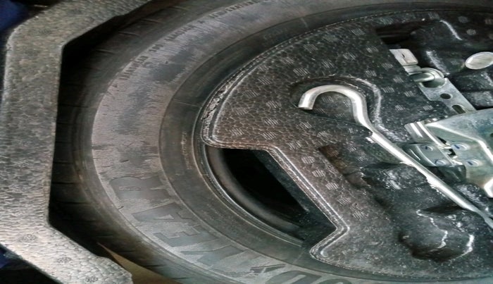 2021 Maruti Ciaz ALPHA  AT 1.5 SHVS PETROL, Petrol, Automatic, 60,970 km, tyre