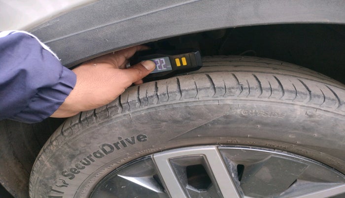 2023 Hyundai VENUE S (O) 1.0 Turbo Petrol DCT, Petrol, Automatic, 66,828 km, tyre