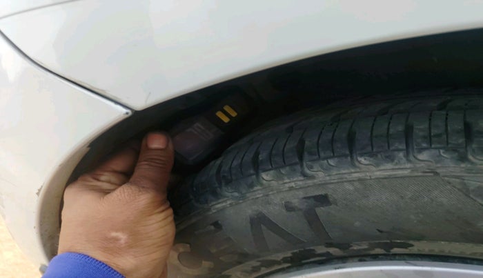 2011 Hyundai i10 MAGNA 1.2, Petrol, Manual, 37,640 km, tyre