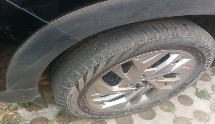 2021 Hyundai Creta SX 1.5 PETROL, Petrol, Manual, 27,231 km, tyre