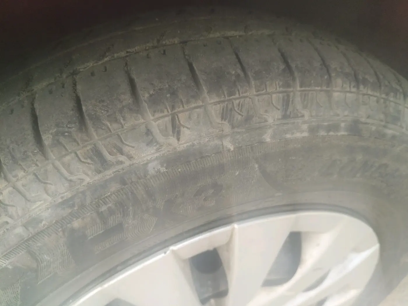 2011 Toyota Etios G, Petrol, Manual, 78,200 km, tyre