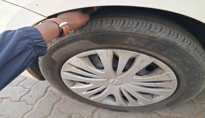 2015 Maruti Ertiga VDI, Diesel, Manual, 1,33,345 km, tyre