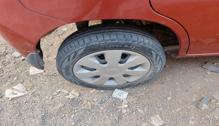 2013 Maruti Alto K10 VXI, Petrol, Manual, 37,764 km, tyre