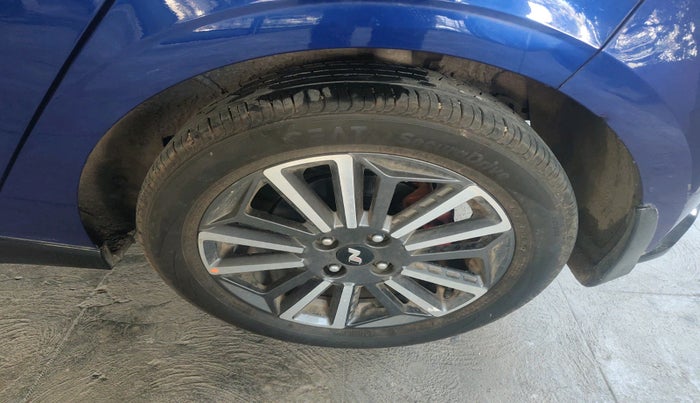 2022 Hyundai NEW I20 N LINE N8 1.0 TURBO GDI IMT, Petrol, Manual, 33,921 km, tyre