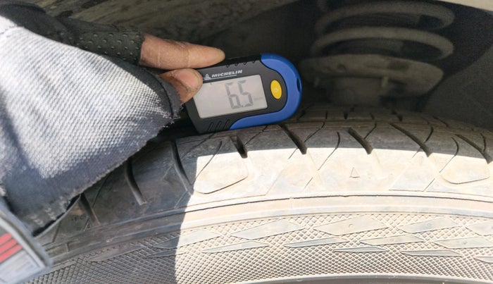 2020 KIA SONET GTX PLUS 1.5 AT, Diesel, Automatic, 1,15,054 km, tyre