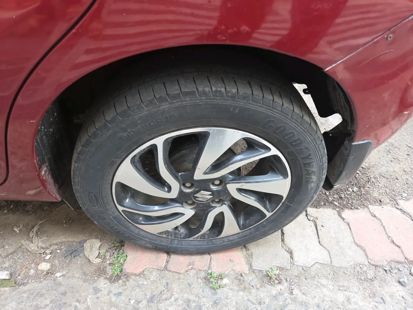 2020 Maruti Baleno ZETA PETROL 1.2, Petrol, Manual, 1,33,841 km, tyre