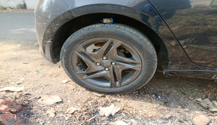 2023 Hyundai NEW I20 Sportz 1.2 IVT, Petrol, Automatic, 10,989 km, tyre