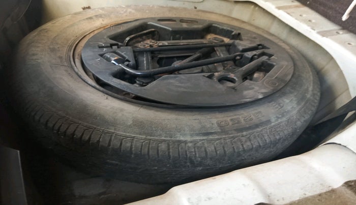 2009 Hyundai i10 MAGNA 1.2, Petrol, Manual, 76,469 km, tyre