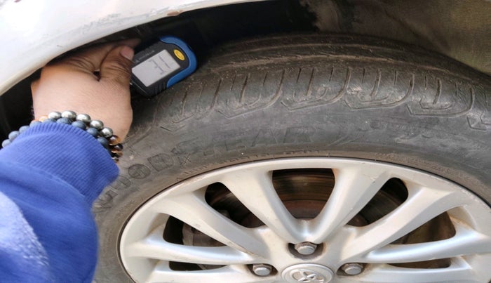 2011 Toyota Etios V, Petrol, Manual, 58,070 km, tyre