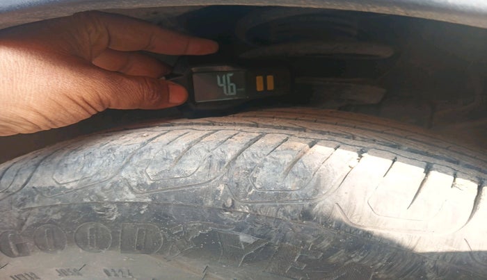 2024 MG ASTOR Select 1.5 MT (Ivory), Petrol, Manual, 13,507 km, tyre