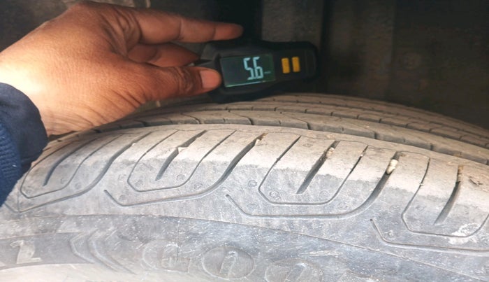 2024 MG ASTOR Select 1.5 MT (Ivory), Petrol, Manual, 13,507 km, tyre